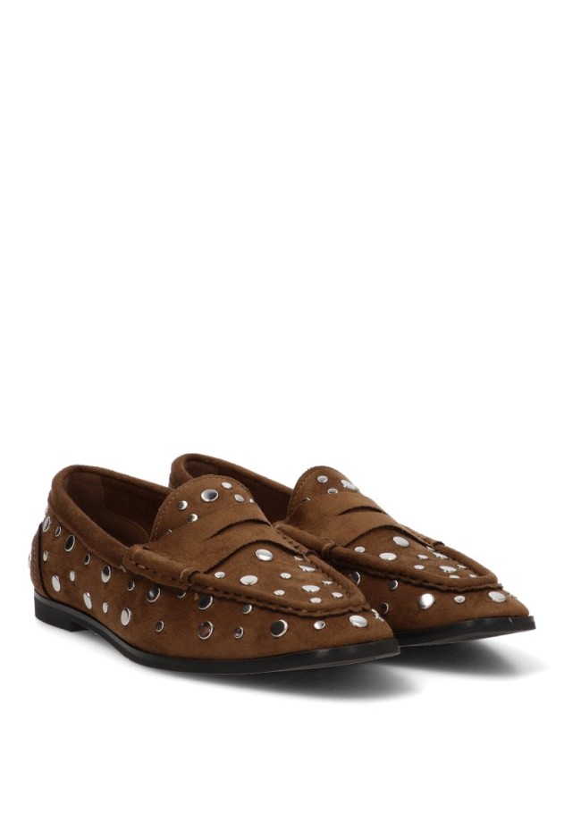 Mocasín camel con tachuelas para mujer LUNA TREND M6565