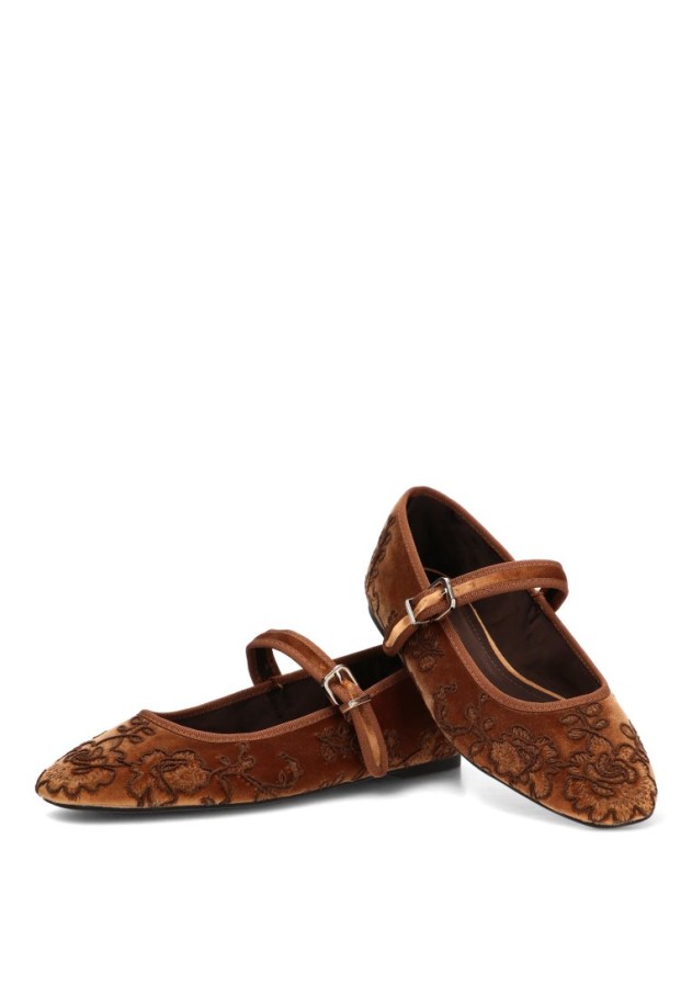 Bailarina bordada camel de mujer LUNA TREND M6580