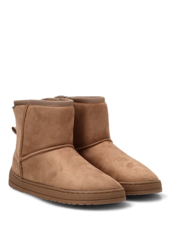 Botín taupe de mujer MUSTANG 85505 en antelina con suela plana barefoot