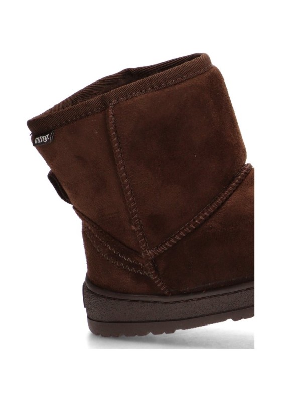Botín antelina café con suela plana para mujer MUSTANG 85505