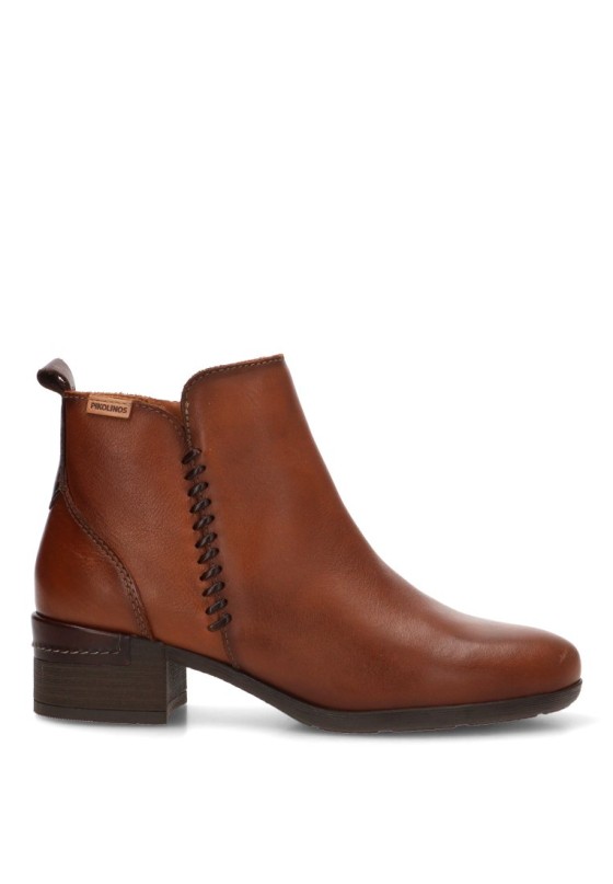 Botín de mujer PIKOLINOS W6W-8950 en piel color cuero con tacón medio