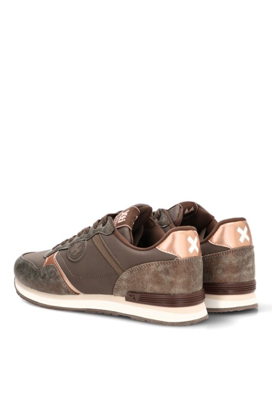 Deportivo marrón sintético de mujer XTI 146007
