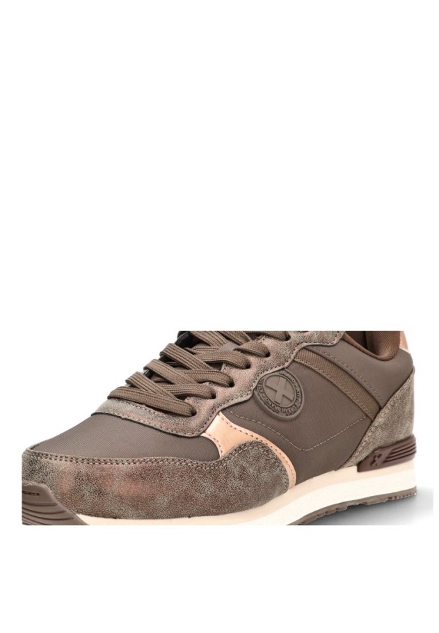 Deportivo marrón sintético de mujer XTI 146007