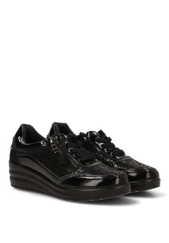 Deportivo negro con cuña media de mujer AMARPIES AMD31050