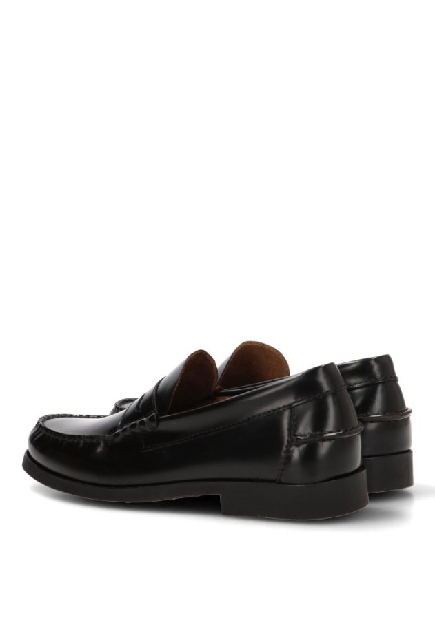 Mocasín de hombre en color negro DJ. SANTA 14026