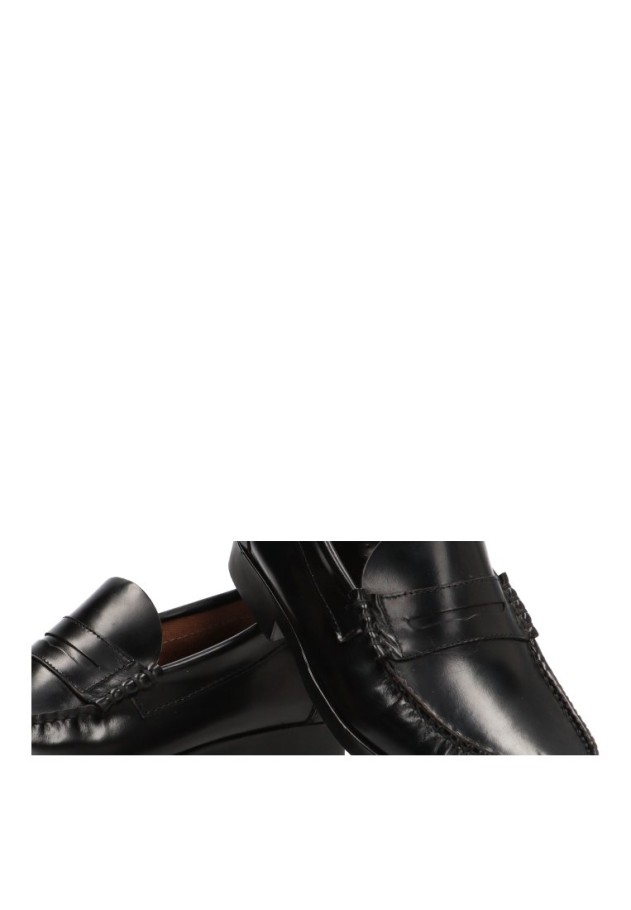 Mocasín de hombre en color negro DJ. SANTA 14026