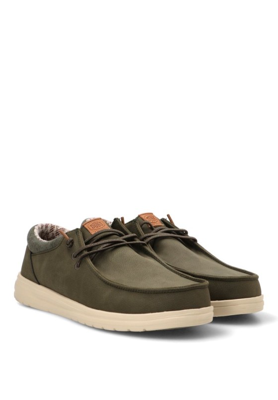 Mocasín náutico Kiova verde de hombre DUDE 43352 con suela plana