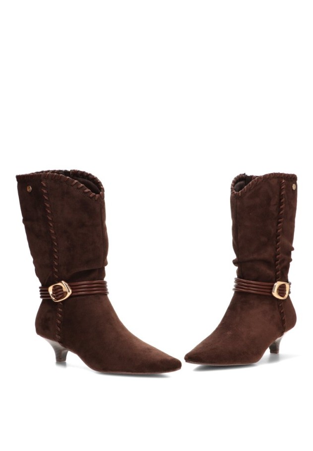 Bota de antelina color café con tacón medio para mujer ISTERIA 1295