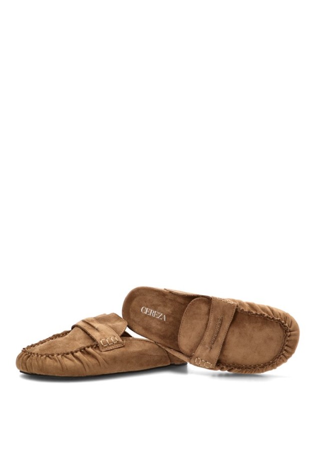 Zueco mocasín antelina khaki de mujer P152