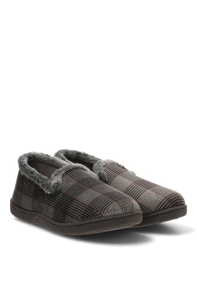Zapatillas de casa cerradas PLUMAFLEX R12269 para hombre en gris textil con suela plana
