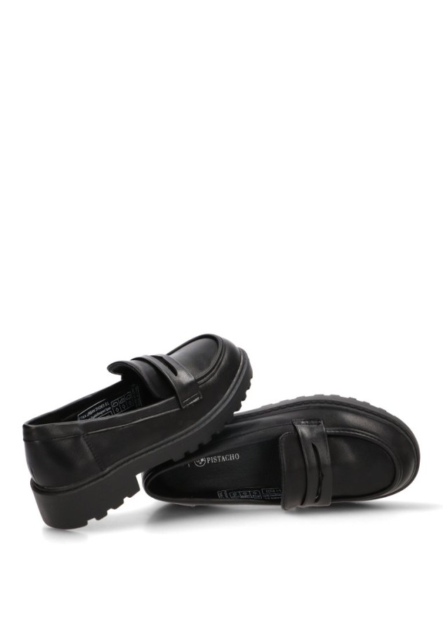 Mocasín negro de niña PISTACHO 2014