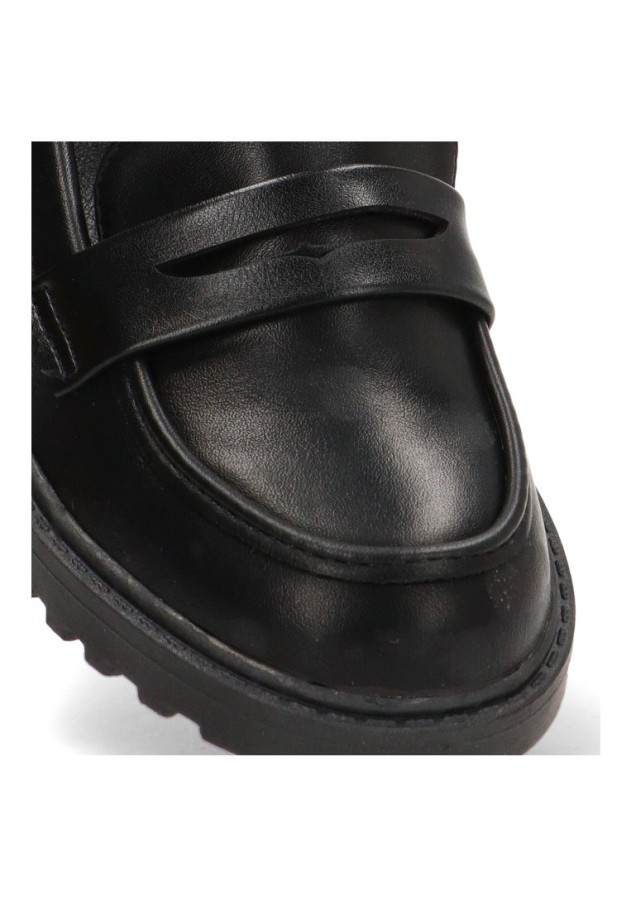 Mocasín negro de niña PISTACHO 2014