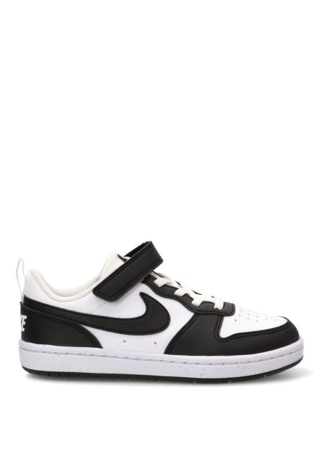 Deportivo negro de niño NIKE DV5457 con cierre de velcro y suela plana