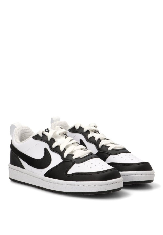 Deportivo casual negro con suela plana para niño NIKE DV5456