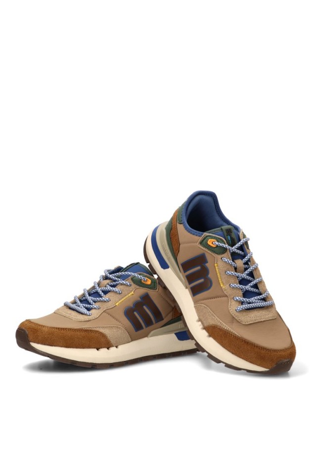 Deportivo con suela plana de hombre MUSTANG 84889