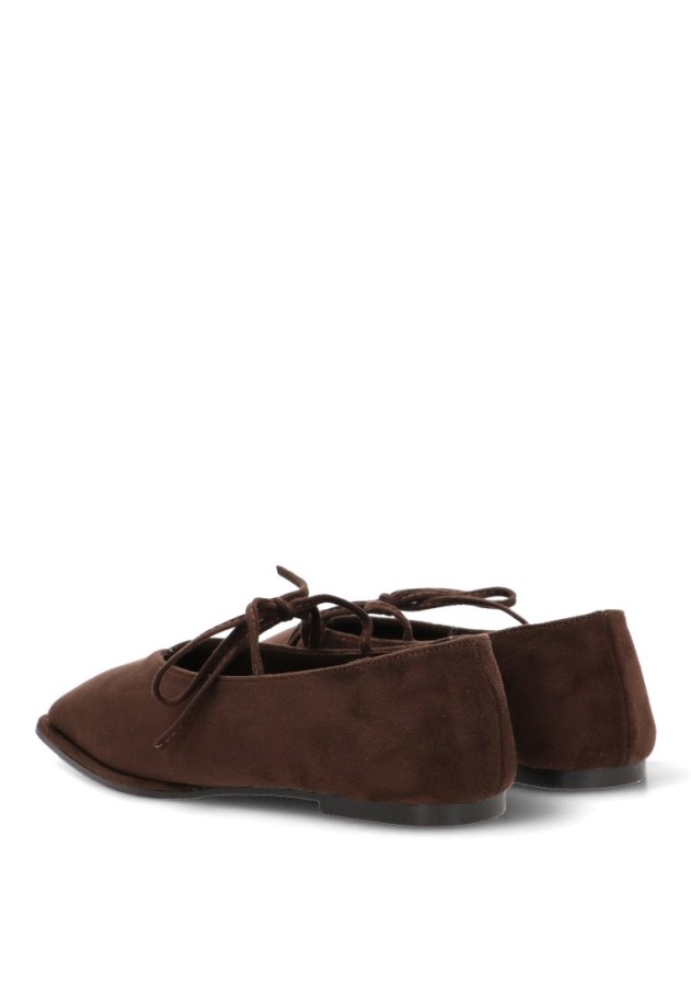 Bailarina P155 Cereza para mujer en antelina café con cordones