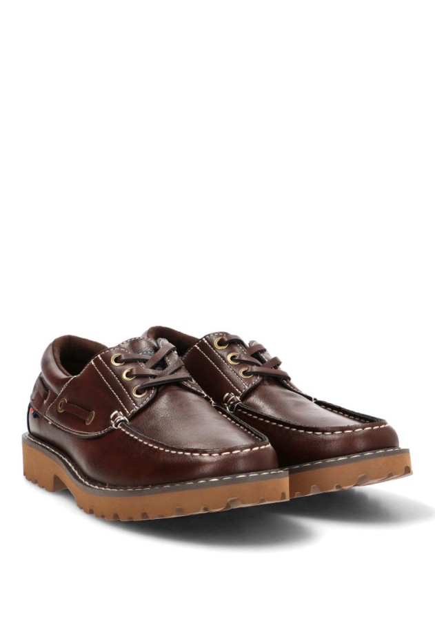 Náutico Kiova mocasín marrón con suela plana para hombre XTI 146785