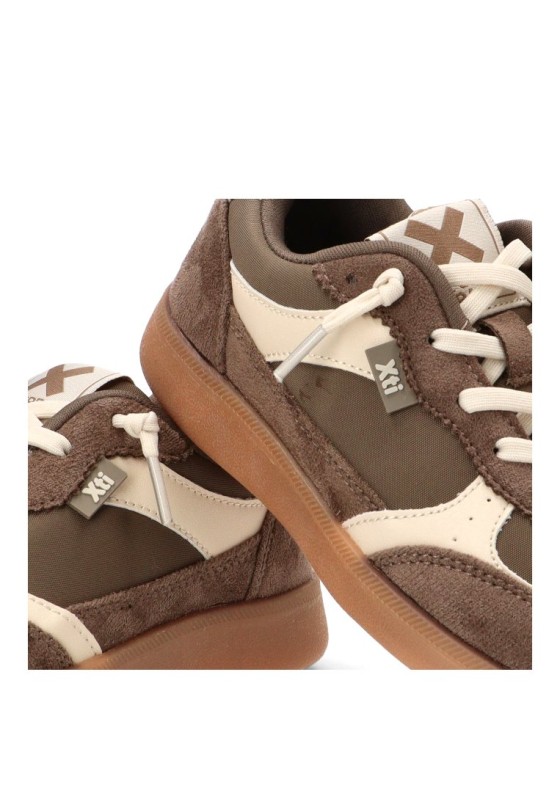 Deportivo taupe de niña XTI KIDS 154102