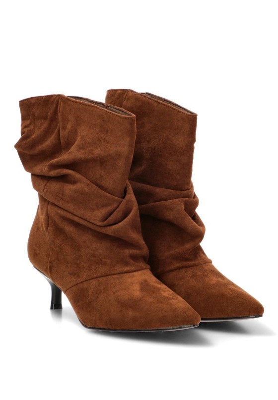 Botín de antelina camel con tacón medio para mujer CEREZA P138